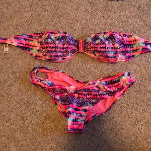 VS pink bikini